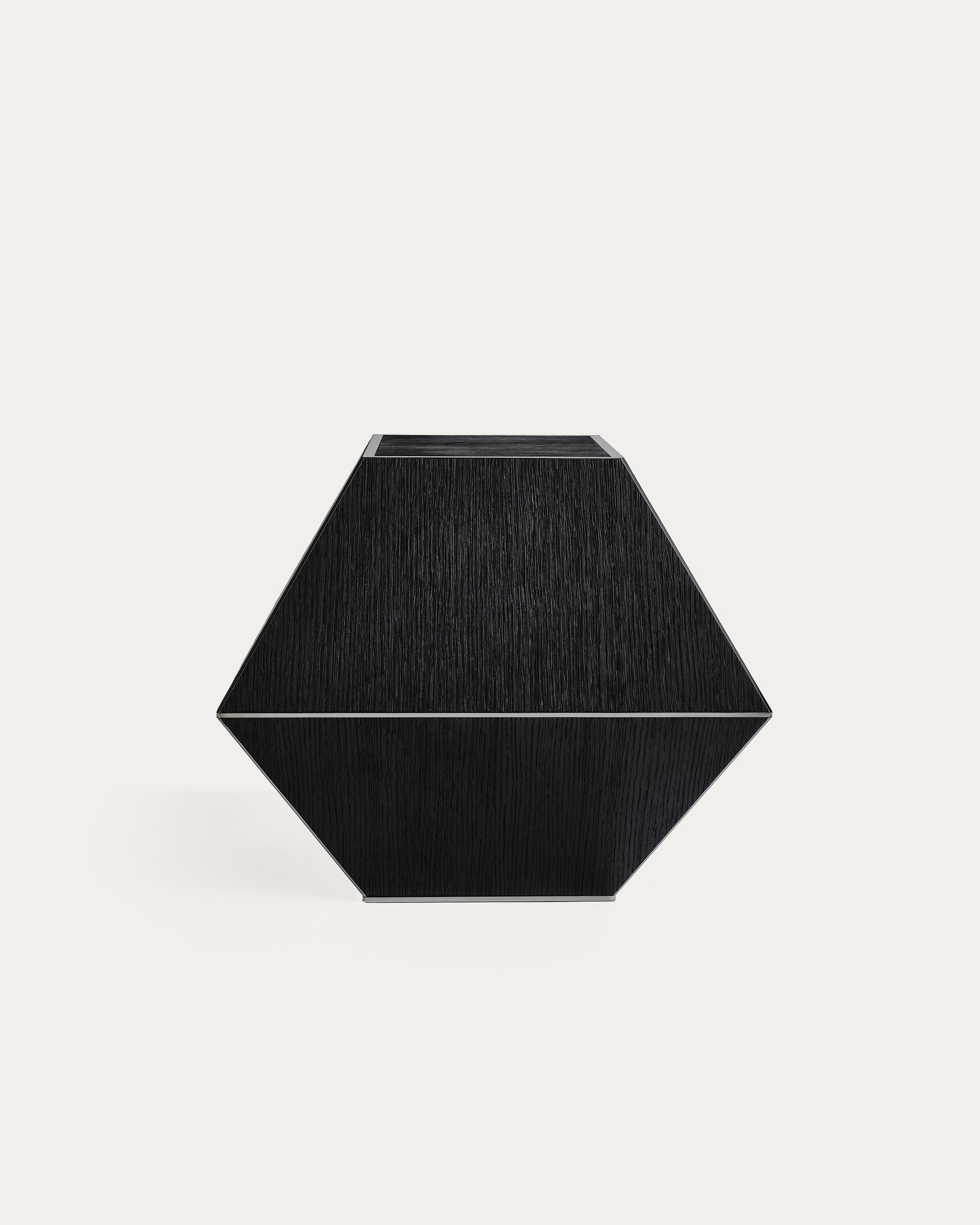 Trois carats side table • collector