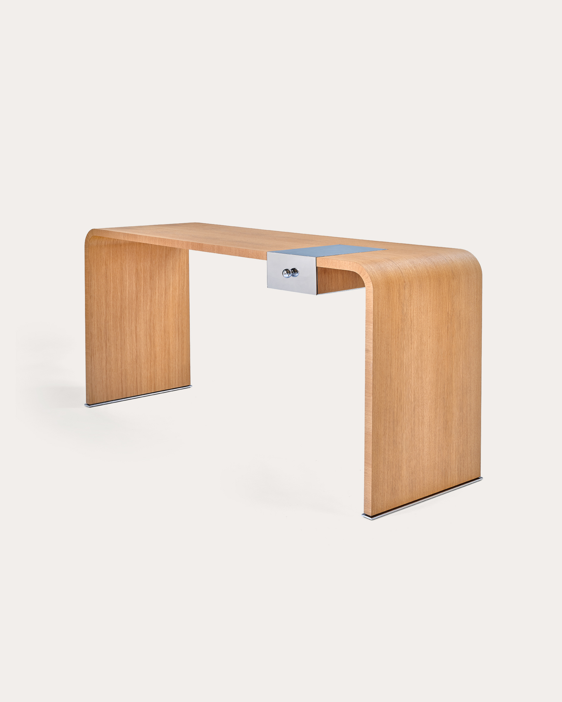 Confidence desk