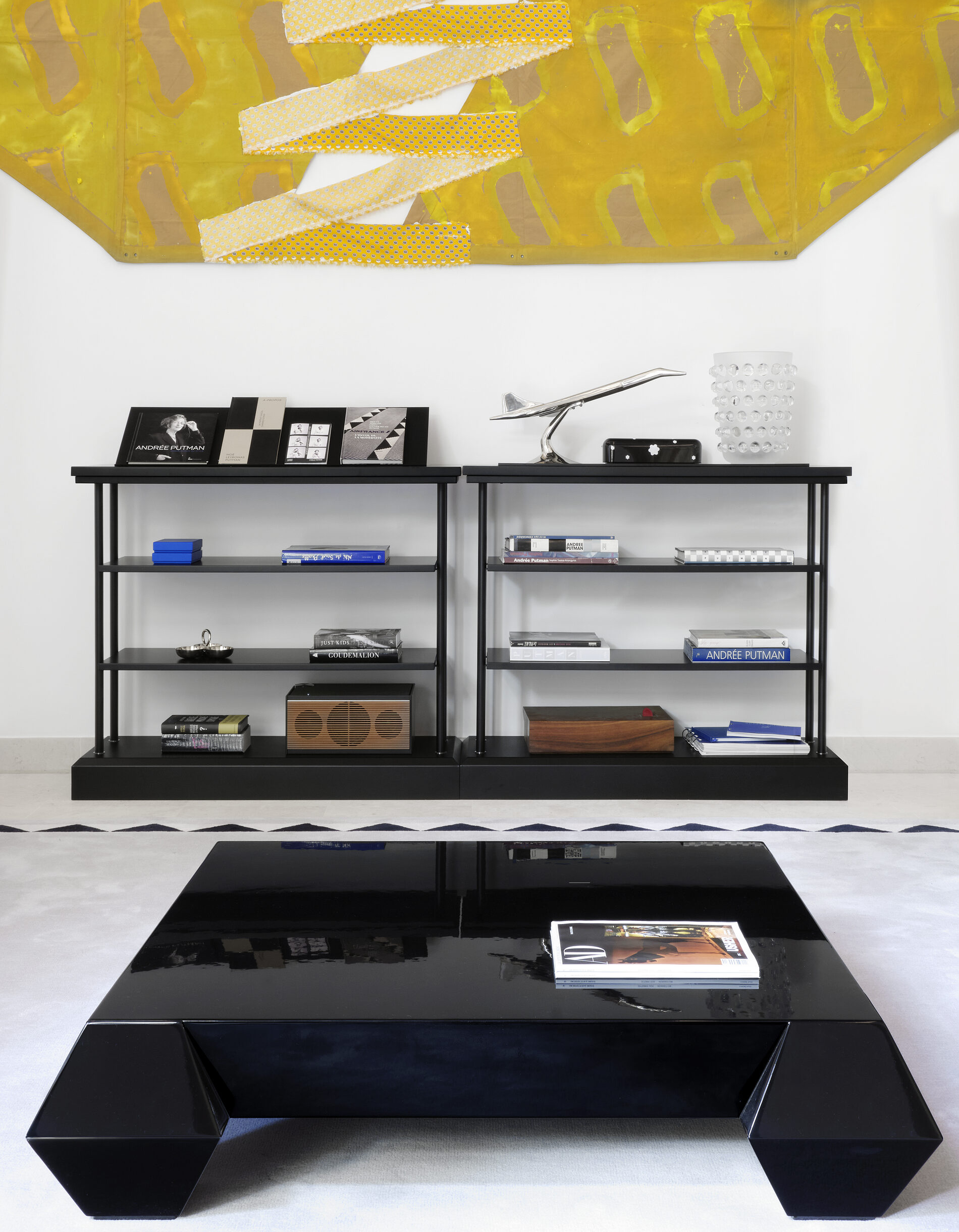 Trois carats et demi low table