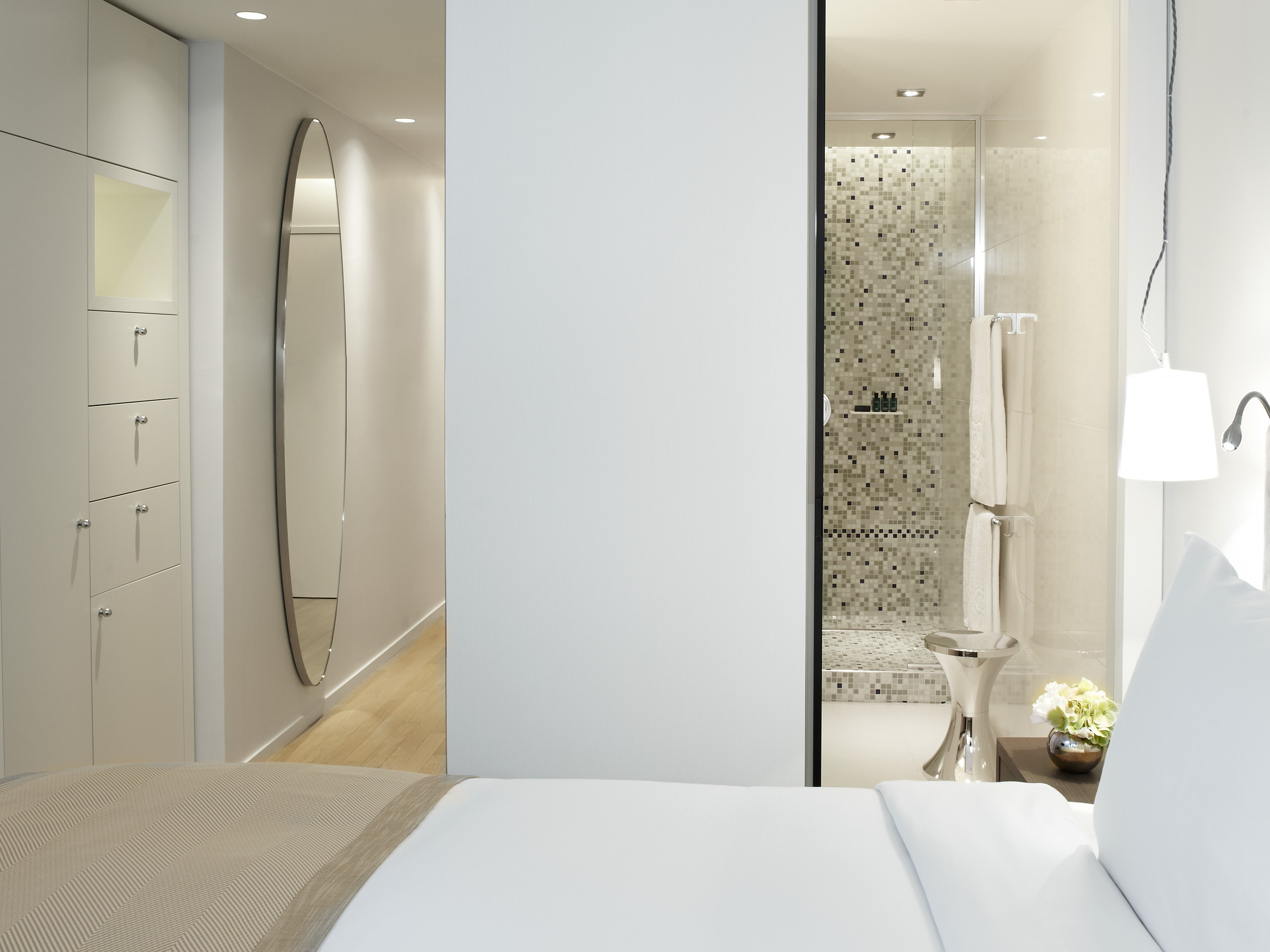 Sofitel Hotel, Paris Arc de Triomphe 