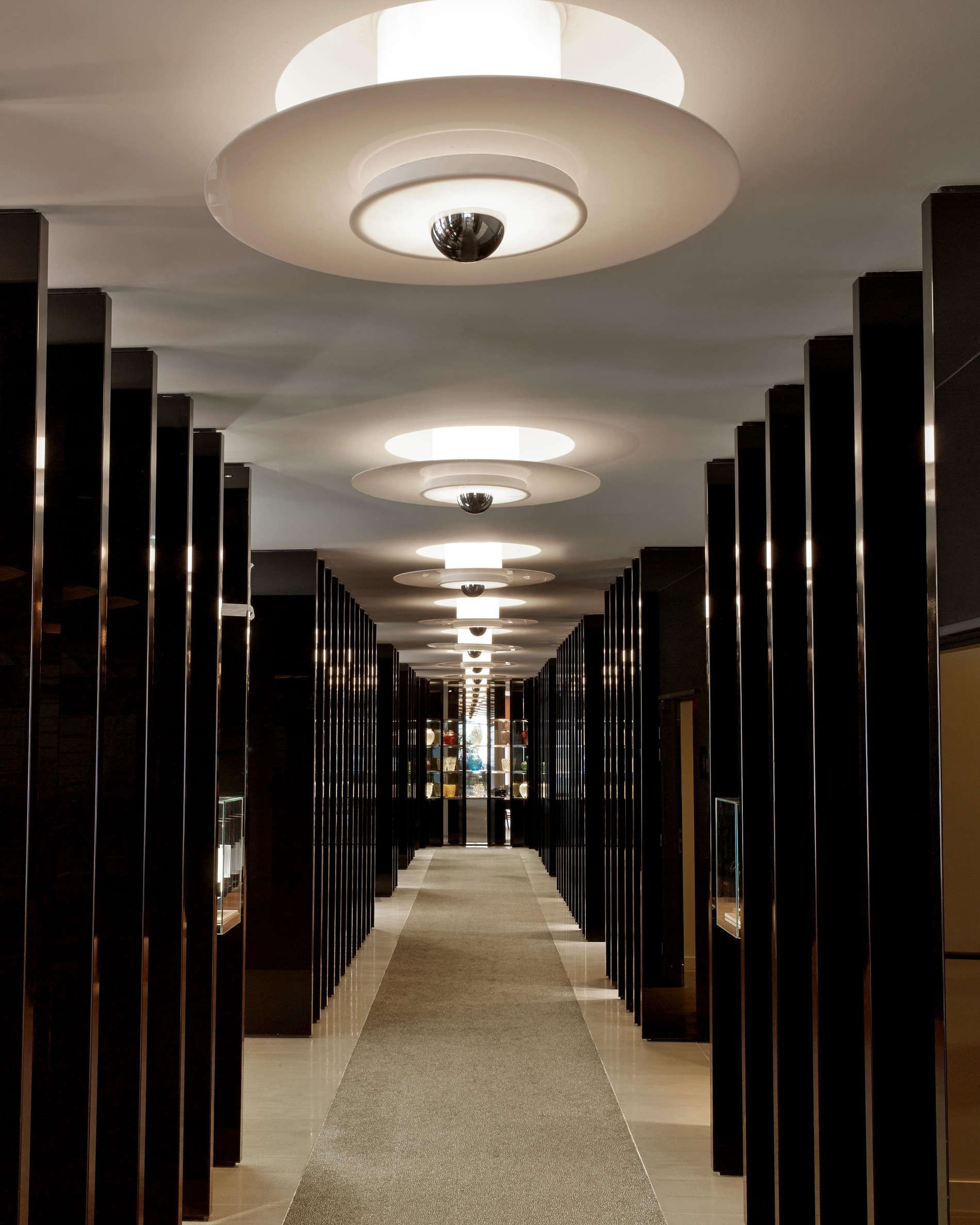 Sofitel Hotel, Paris Arc de Triomphe 