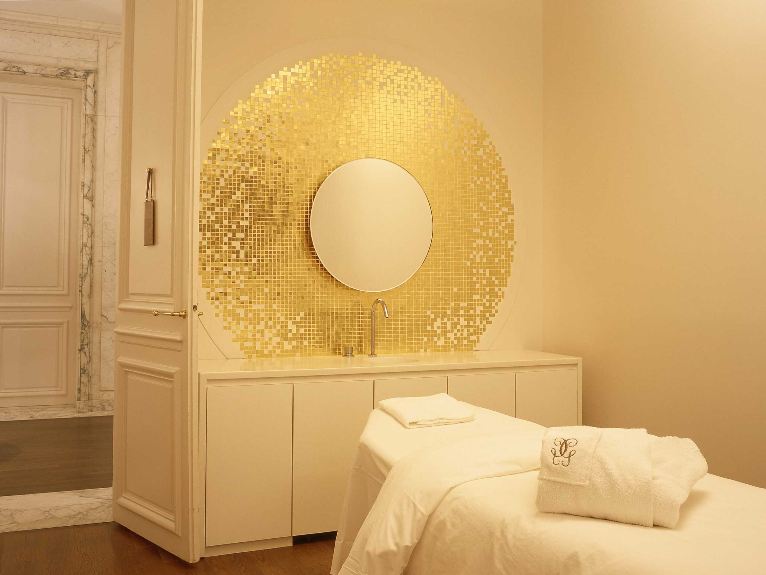 Guerlain Store, Champs-Élysées Paris