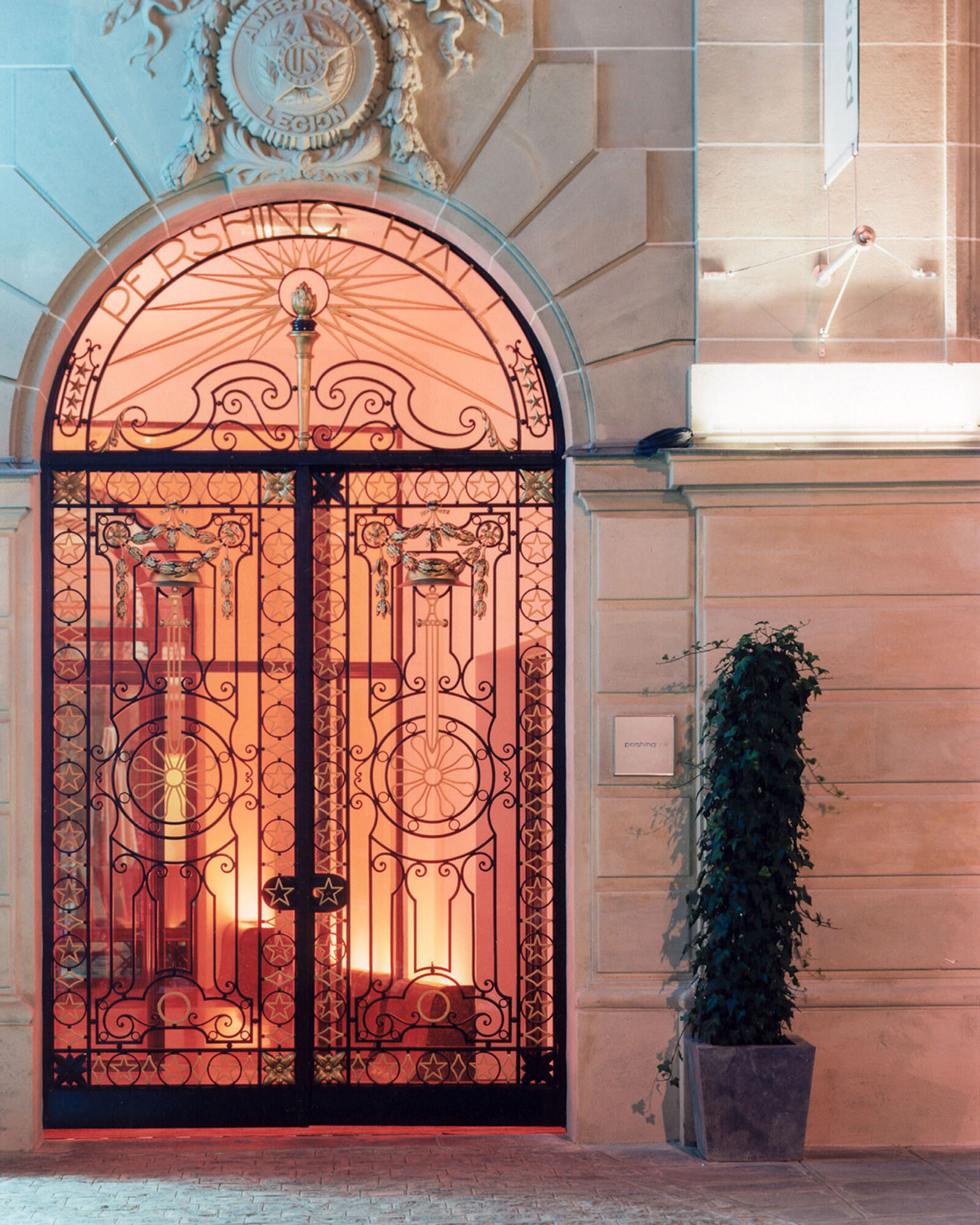 Hôtel Pershing Hall, Paris 