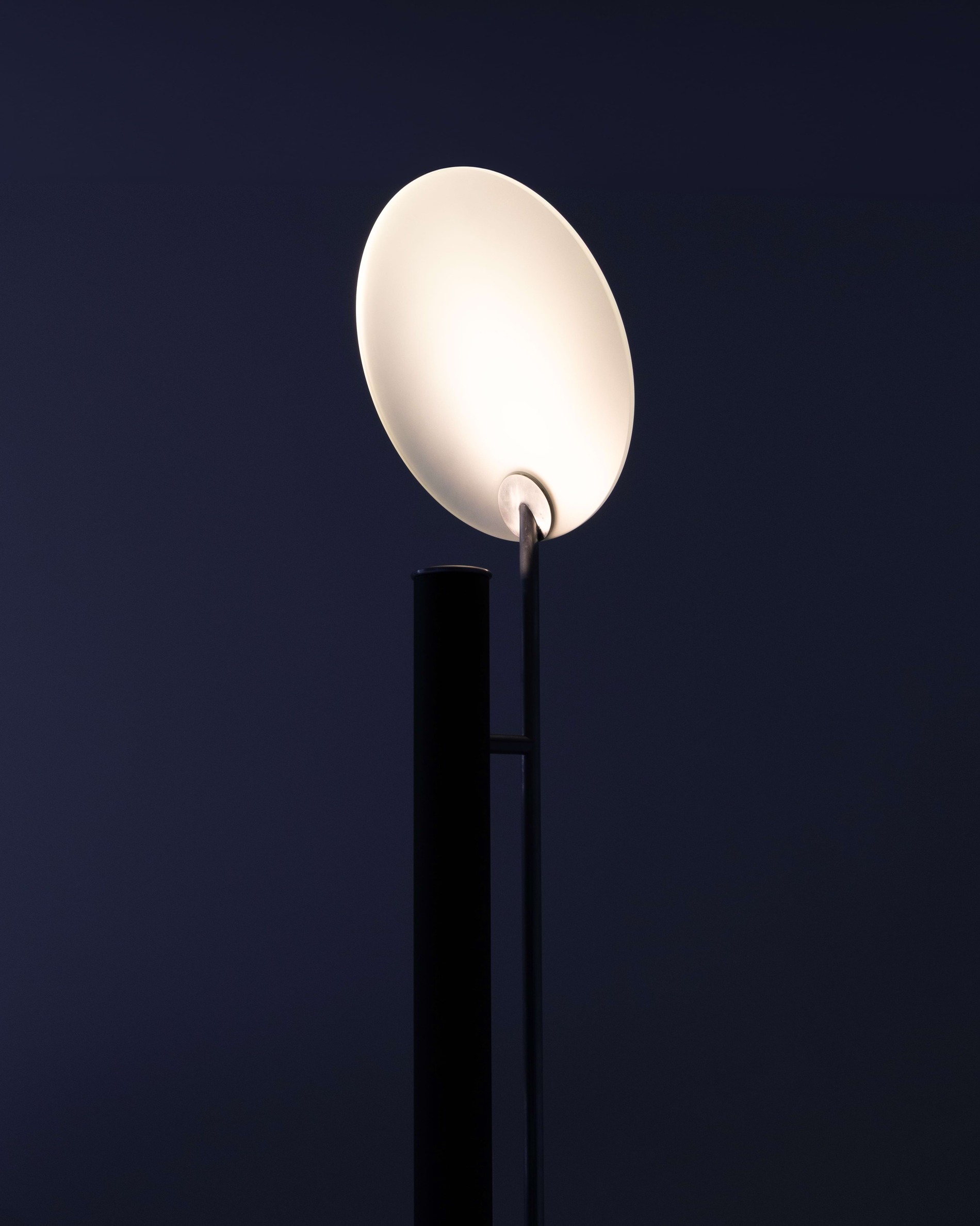 Tube et Béret floor lamp