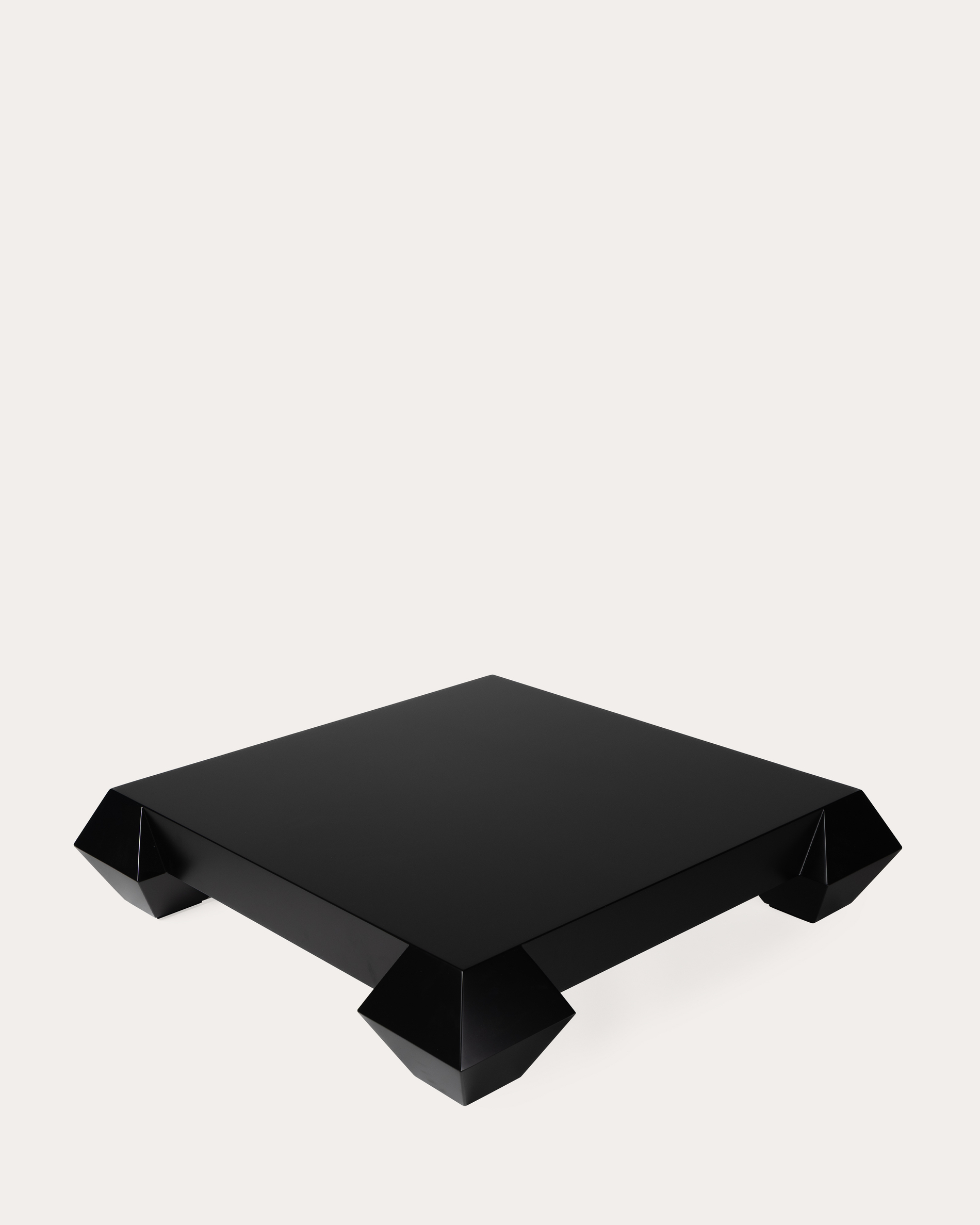 Trois carats et demi low table