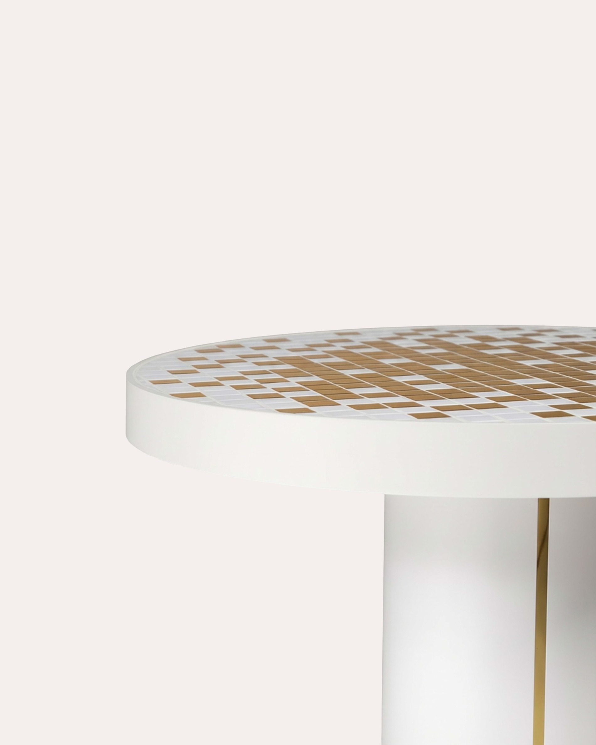 Bouton d'Or side table • collector