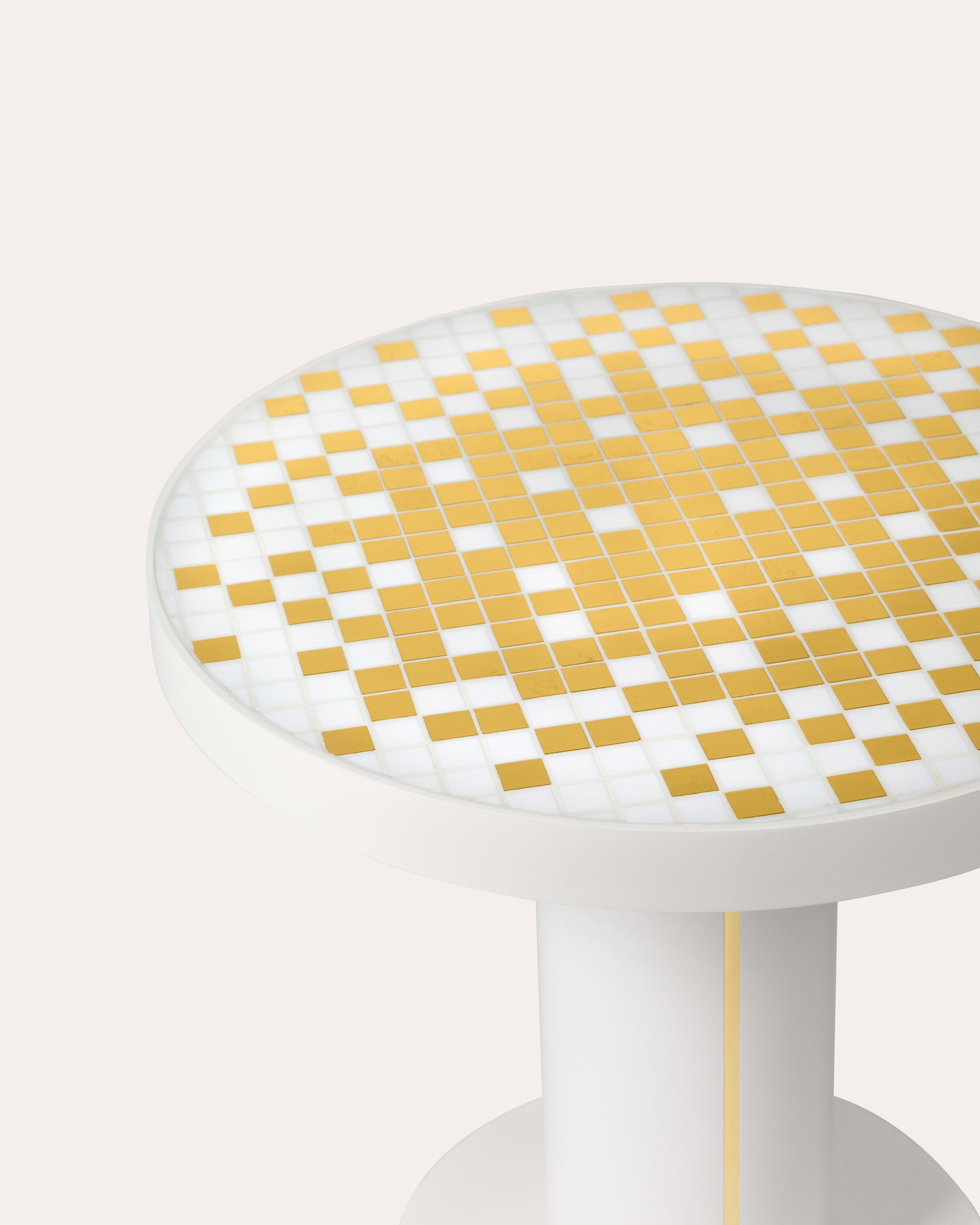 Bouton d'Or side table • collector