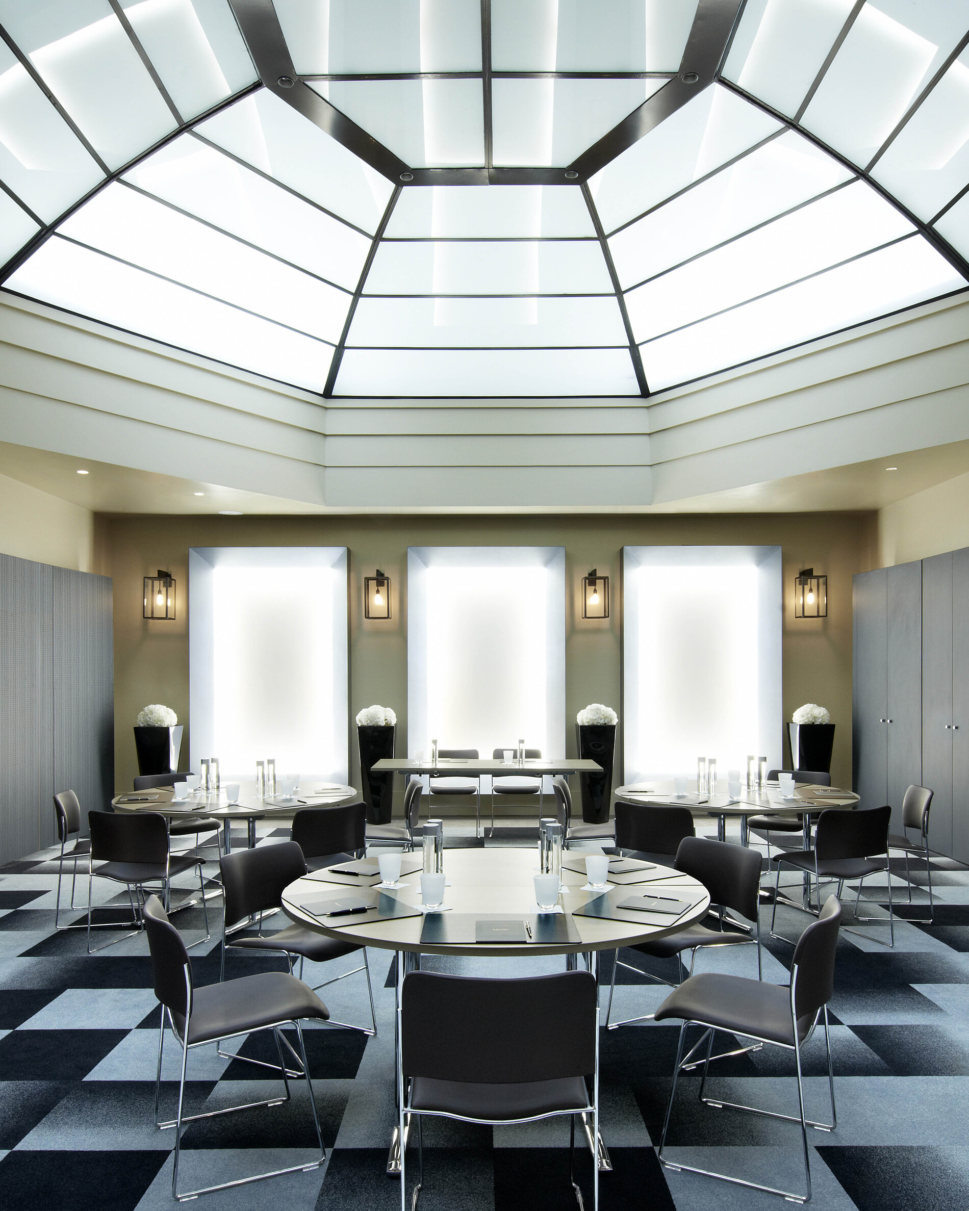 Sofitel Hotel, Paris Arc de Triomphe 