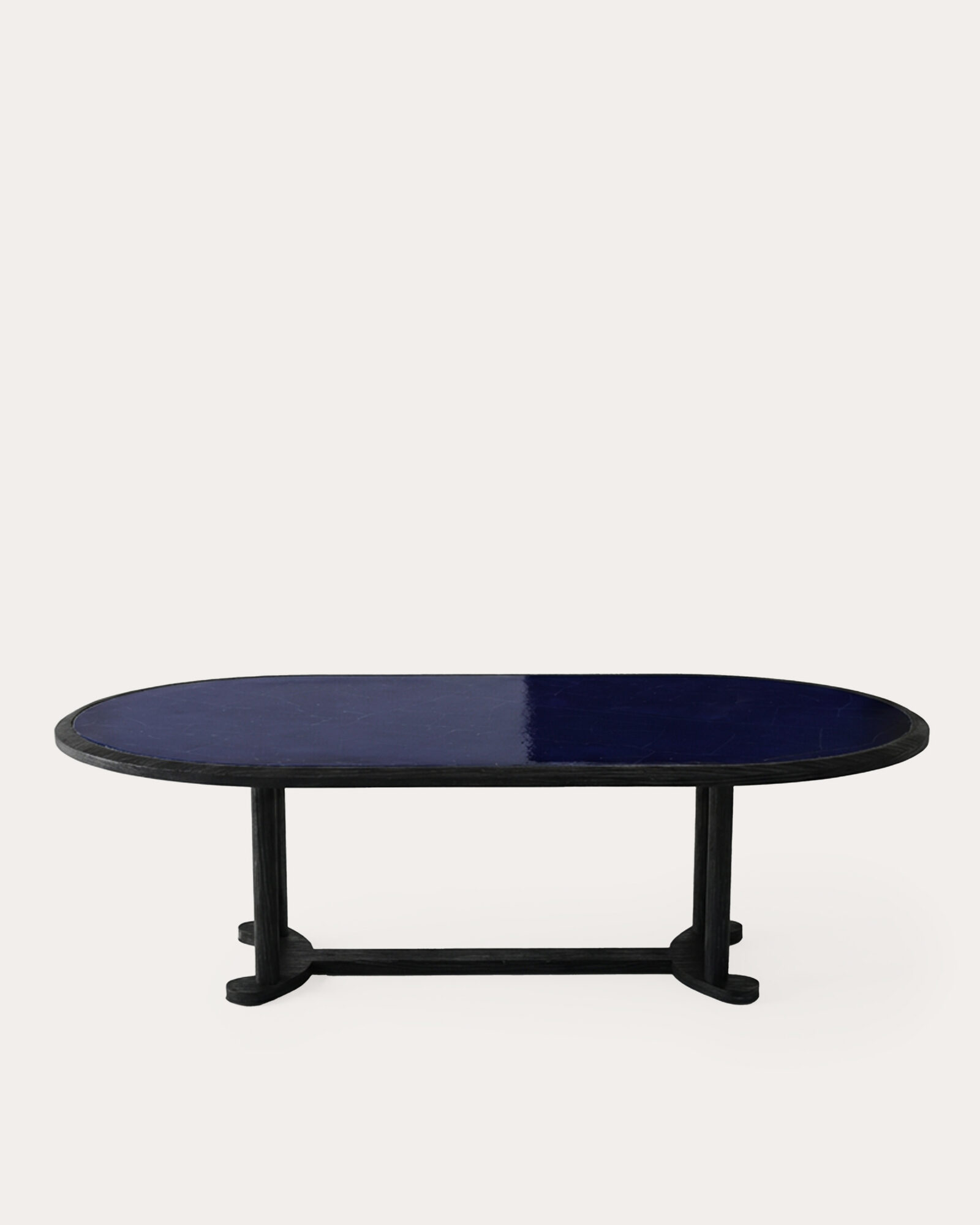 Table Eloge de la Courbe