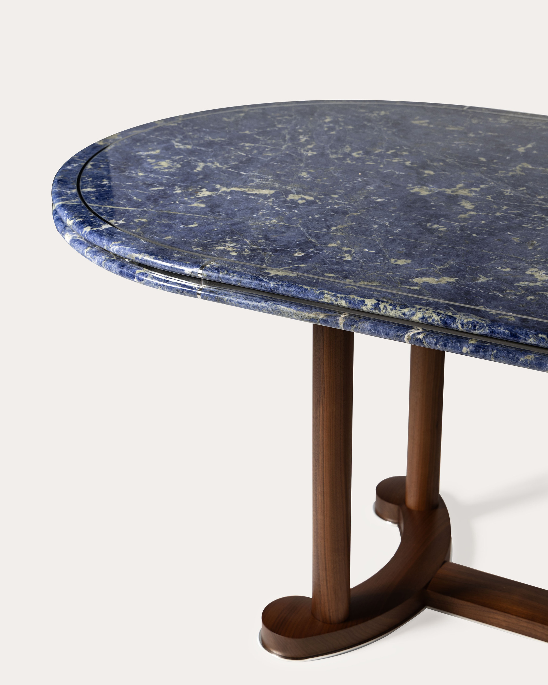 Table à manger Eloge de la Courbe • collector